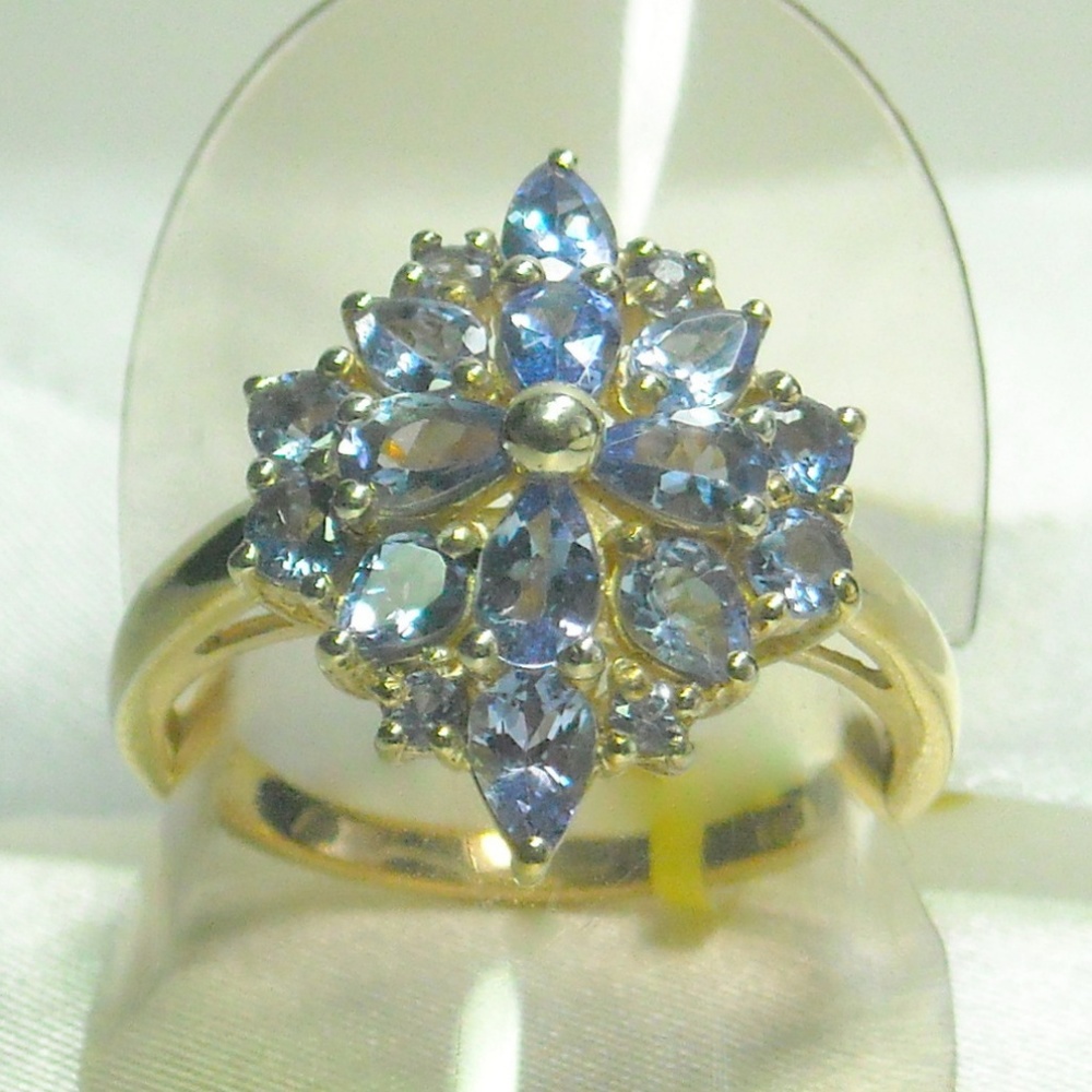 NWT Natural Tanzanite Ring